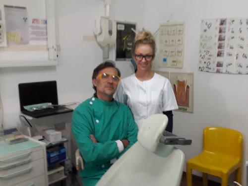 MEDICO DENTISTA A PERUGIA 1