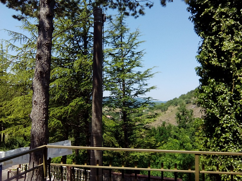 Panorama dalle terrazze dell'Albergo La Pineta SCHEGGIA - GUBBIO