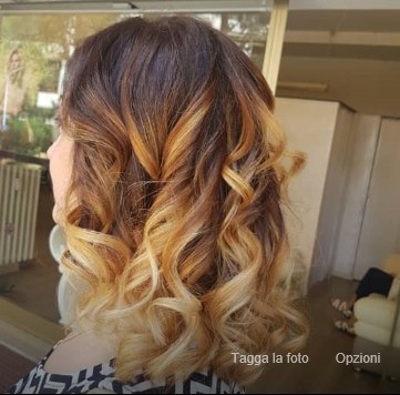 PARRUCCHIERA a PERUGIA - RICOSTRUZIONE DELLE UNGHIE - OSSIGENO TERAPIA a PERUGIA MADONNA ALTA