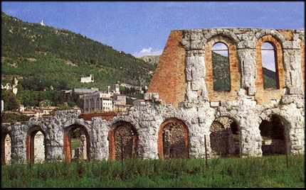 IL TEATRO ROMANO